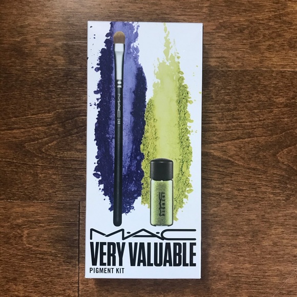 New MAC Very Valuable Loose Pigment Lime Green - Picture 2 of 6